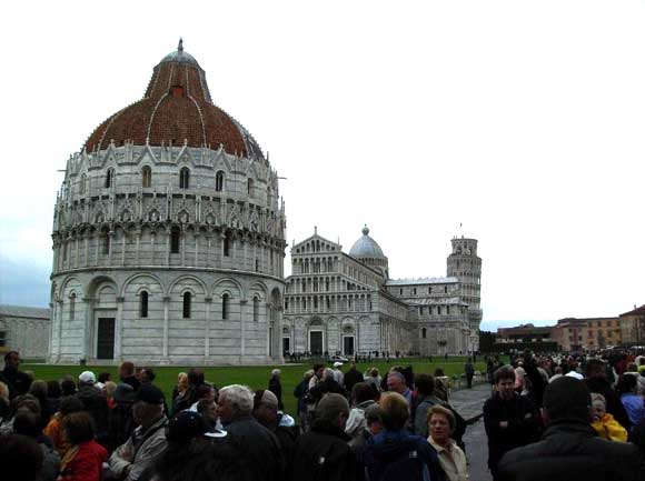Sight seeing in Pisa, Italy