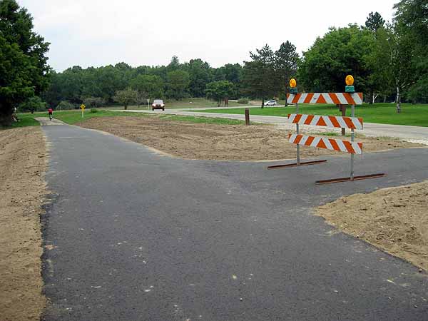 Kensington Metropark paved bike path and rollerski connector trail to the Milford-Kensington Bikeway