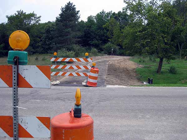 Kensington Metropark paved bike path and rollerski connector trail to the Milford-Kensington Bikeway