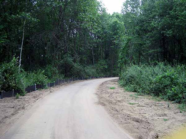 Kensington Metropark paved bike path and rollerski connector trail to the Milford-Kensington Bikeway