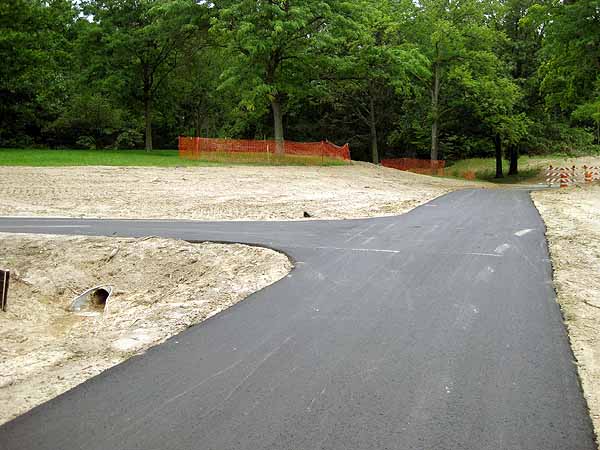 Kensington Metropark paved bike path and rollerski connector trail to the Milford-Kensington Bikeway