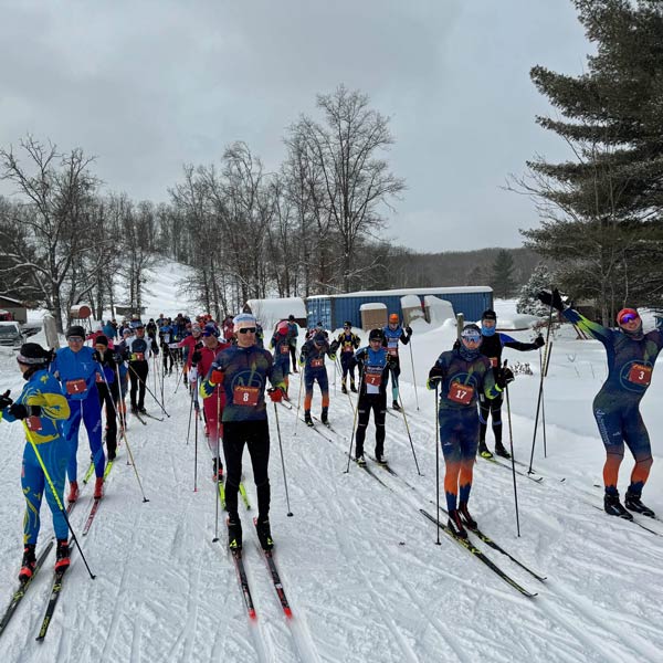Feature image for Wakeley and Davis take 5th wins at Meijer State Games / Hanson Hills Classic