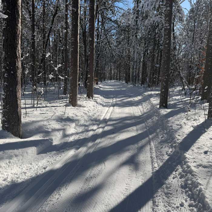 Moore and Davis win Black Mountain Classic